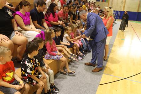 PRVI ŠOLSKI DAN RAKEK 12 FOTO LJUBO VUKELIČ